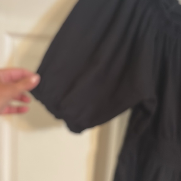 Old Navy puff sleeve peplum top. black.  size medium - Picture 3 of 6